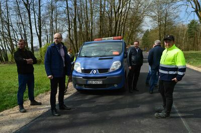 Trwają roboty budowlane przy zadaniu pn.:  „Przebudowa drogi powiatowej Nr 1410L od km 5+195 do km 9+600  w m. Wylezin, Janopol, Kłoczew”.