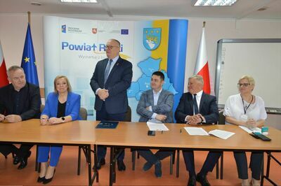 
                                                       Podpisanie umowy na realizację robót budowlanych w ramach zadania inwestycyjnego pn.: 