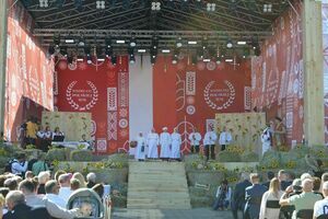 
                                                    Ogólnopolskie Święto „Wdzięczni Polskiej Wsi” w Miętnem
                                                