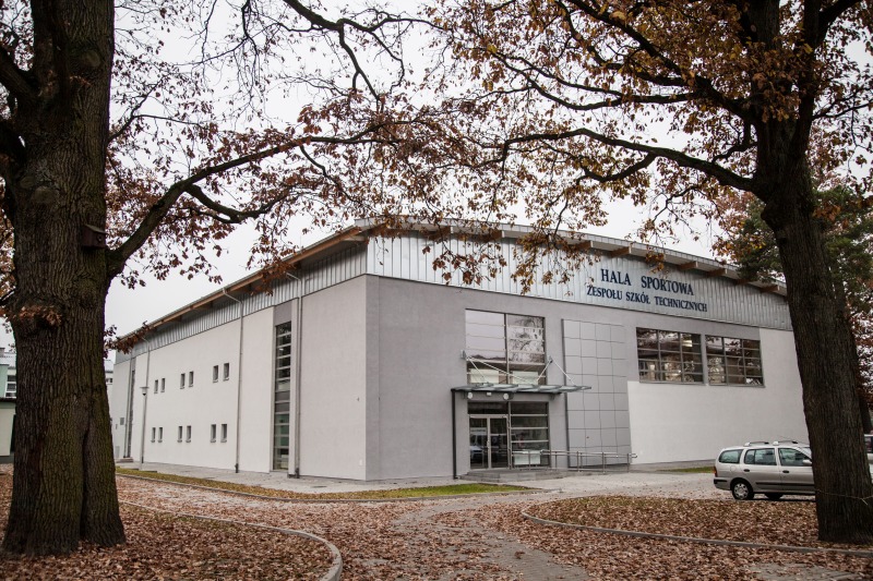 
                                                    Otwarcie Hali Sportowej Zespołu Szkół Technicznych w Puławach
                                                