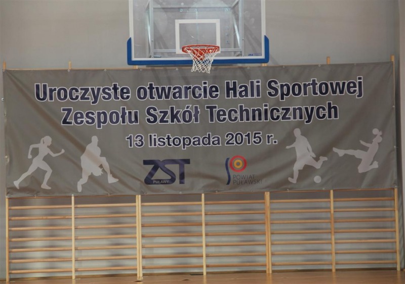 
                                                    Hala sportowa przy Zespole Szkół Technicznych w Puławach otwarta! 
                                                