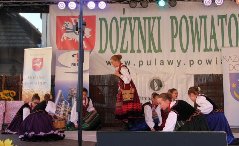
                                                       Dożynki Powiatowe Kazimierz Dolny 2016
                                                