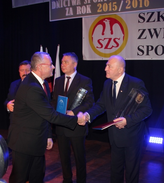 
                                                       II miejsce dla Powiatu Puławskiego we współzawodnictwie sportowym szkół Województwa Lubelskiego 
                                                