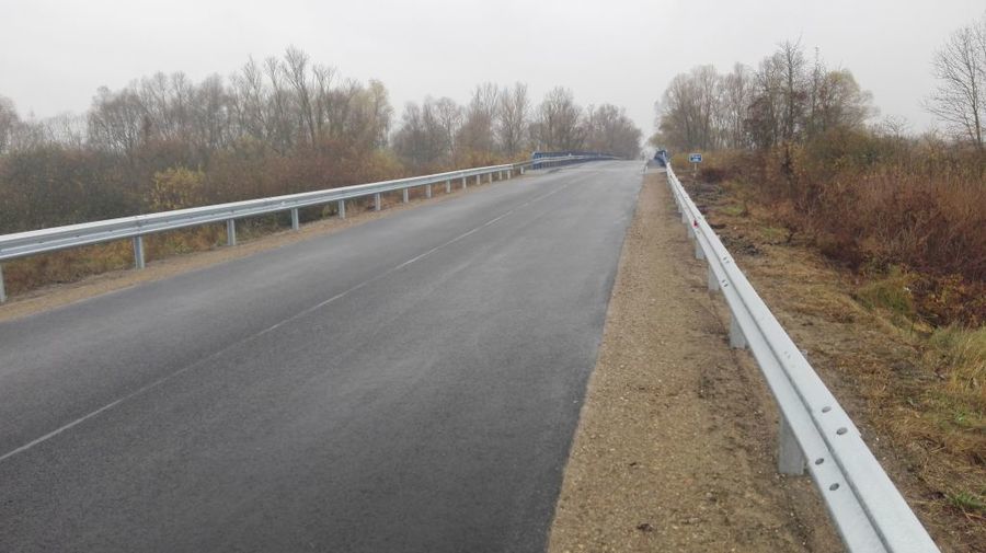 
                                                       Poprawa stanu nawierzchni drogi powiatowej Nr 1434L w m. Baranów
                                                