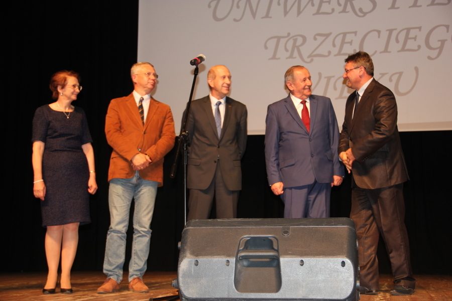 
                                                       Fotorelacja z Jubileuszu 25-lecia działalności Puławskiego Uniwersytetu Trzeciego Wieku 
                                                