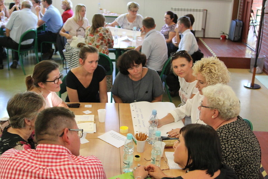 
                                                       Spotkanie Dialogowe poświęcone „Kierunkom rozwoju edukacji w  Powiecie Puławskim