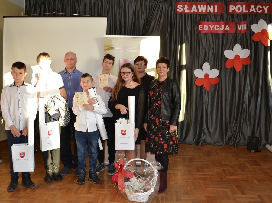 
                                                       VIII Międzyszkolny Konkurs Wiedzy o Polsce 
                                                