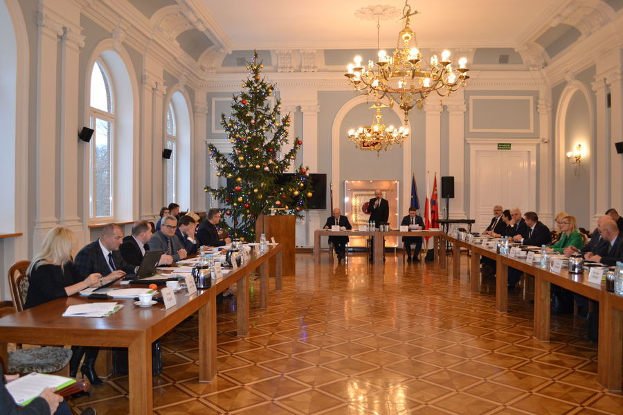 
                                                       Sesja Rady Powiatu Puławskiego 19.12.2018 r.
                                                