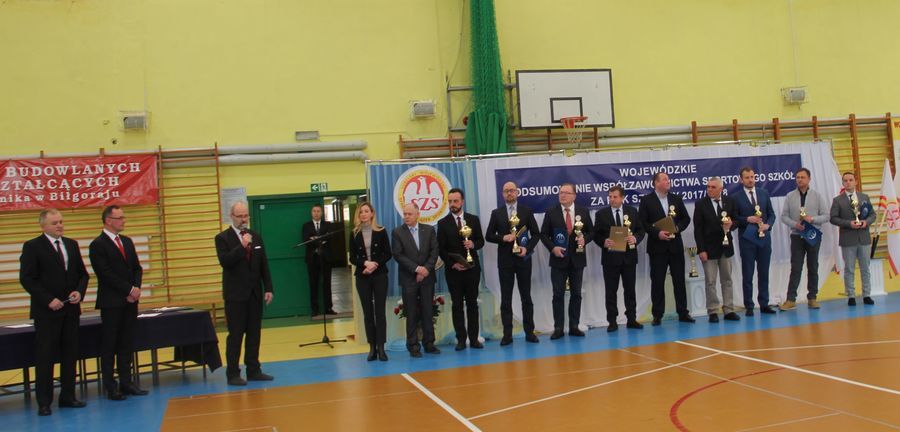 
                                                       Gala wręczenia nagród w Wojewódzkim Współzawodnictwie Sportowym Szkół
                                                