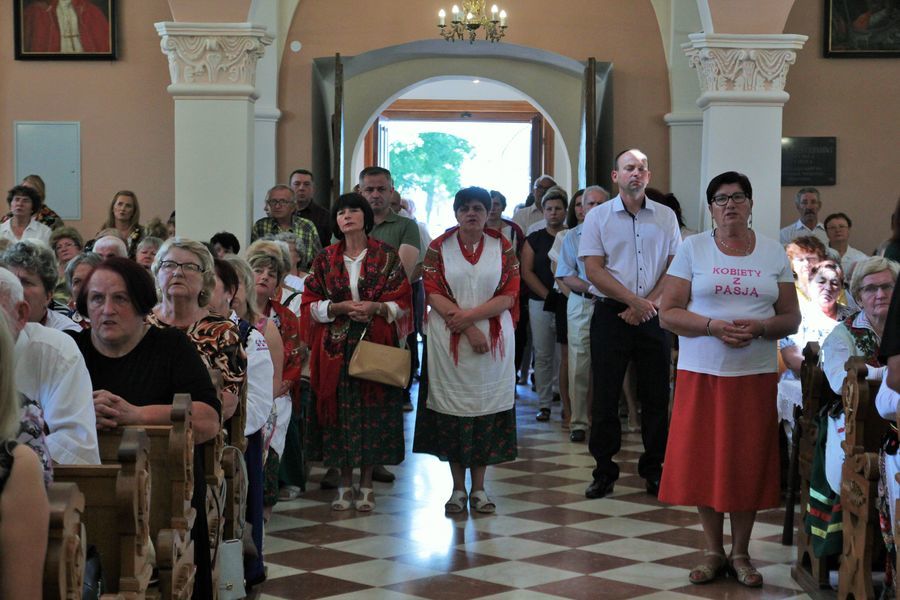 
                                                       Dożynki Powiatowe Kurów 2019 - Msza św. w intencji rolników
                                                