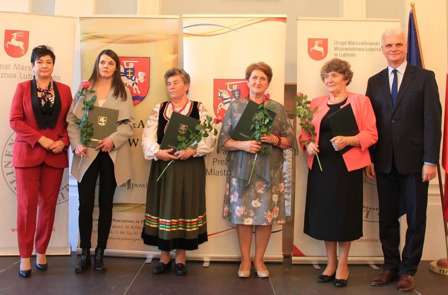 
                                                       Jubileusz 60-lecia Klubu Twórców Ludowych w Puławach, wręczenie nagród Starosty Puławskiego w dziedzinie kultury cz. 2
                                                