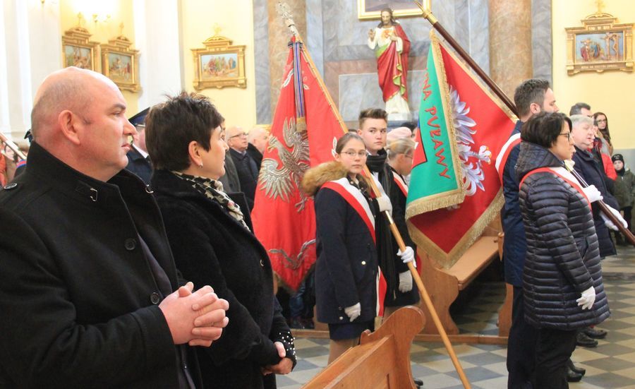 
                                                       Poświęcenie pomnika na mogile zbiorowej żołnierzy z 9. Pułku Piechoty Legionów z Zamościa oraz uczczenie pamięci Żołnierzy Niezłomnych w Górze Puławskiej
                                                