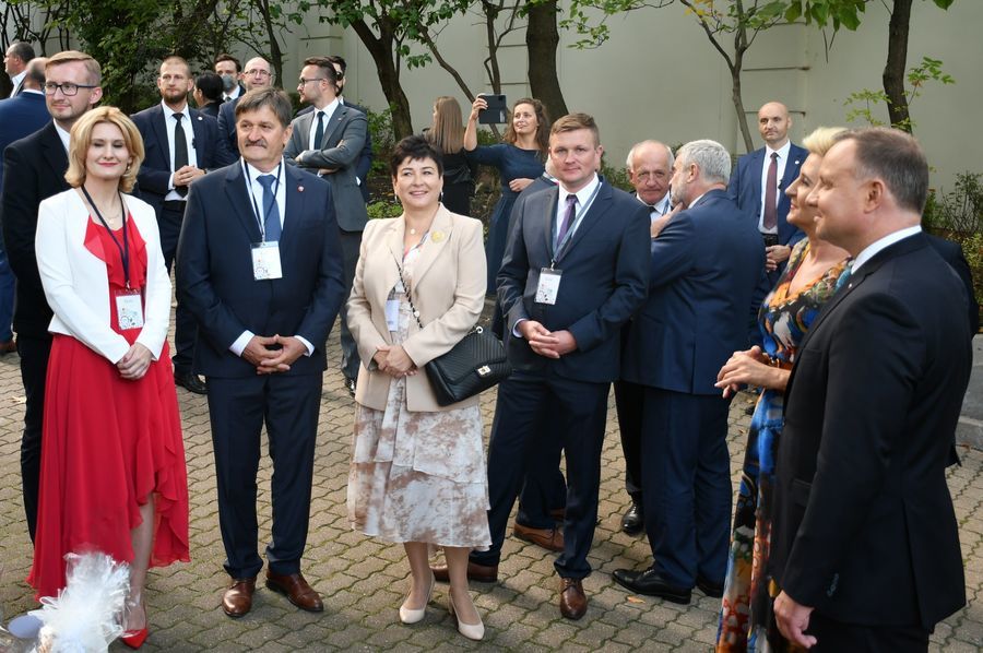 
                                                    Delegacja Województwa Lubelskiego z Parą Prezydencką na Dożynkach Prezydenckich 2020
                                                