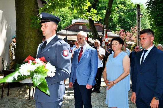 Odsłonięcie tablicy mjr. Mariana Bernaciaka