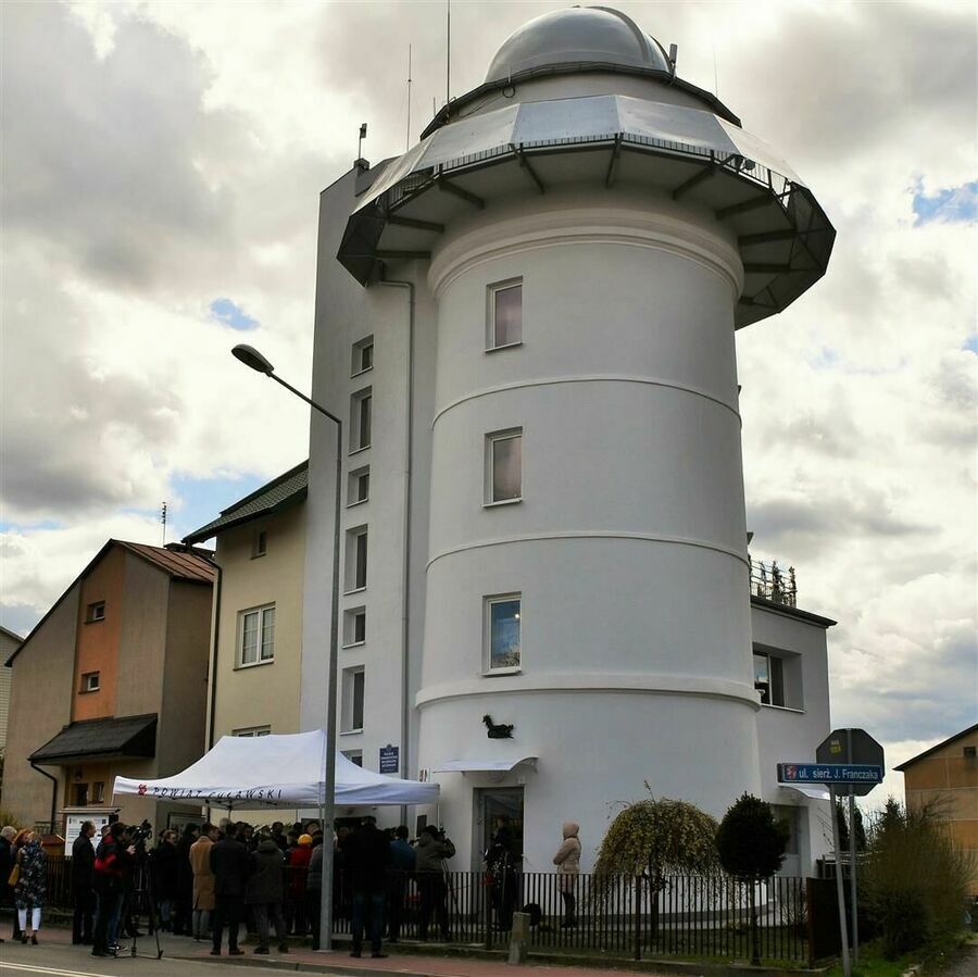 
                                                    Otwarcie obserwatorium astronomicznego w Puławach
                                                