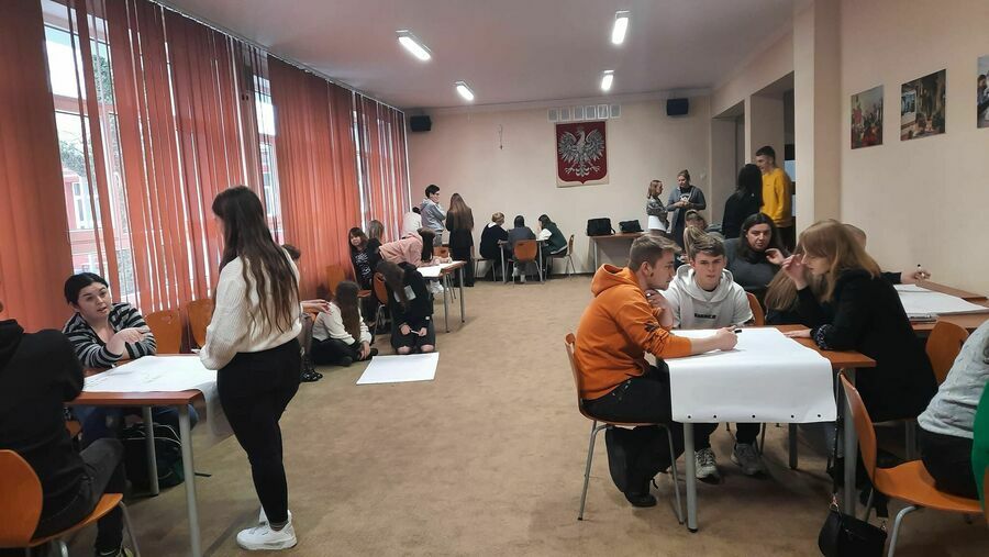 
                                                    Spotkanie przedstawicieli Samorządów szkół ponadpodstawowych Powiatu Puławskiego
                                                