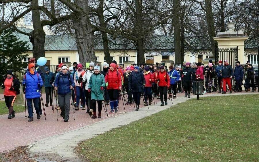 
                                                    Bieg i marsz nordic walking Puławy - Parchatka BĄDŹ WIDOCZNY BĄDŹ BEZPIECZNY
                                                