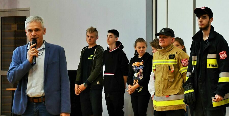 
                                                    Spotkanie z Młodzieżową Drużyną Pożarniczą w Gołębiu
                                                