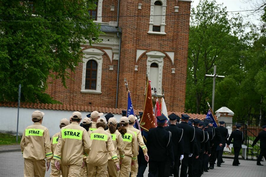 
                                                    100 - lecie Ochotniczej Straży Pożarnej w Gołębiu 
                                                