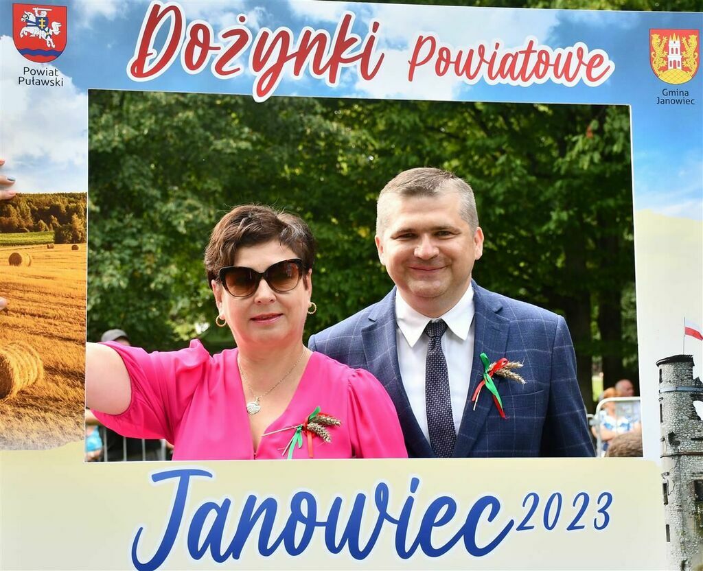 
                                                    Dożynki Powiatowe Janowiec 2023
                                                