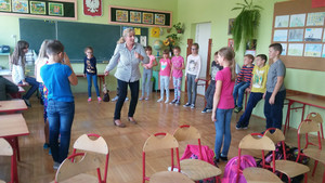 
                                                       Akademia Kreatywnych Artystów
                                                