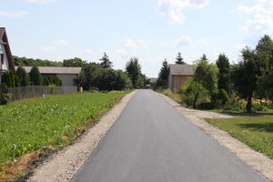 
                                                       Przebudowa drogi gminnej nr 105121L w Charlężu
                                                