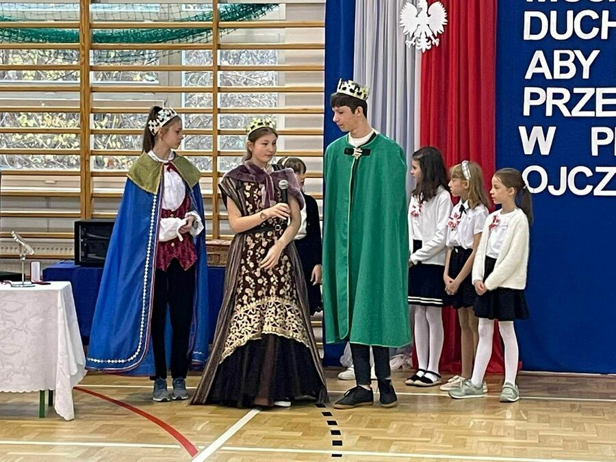Przedstawienie  z okazji Święta Niepodległości