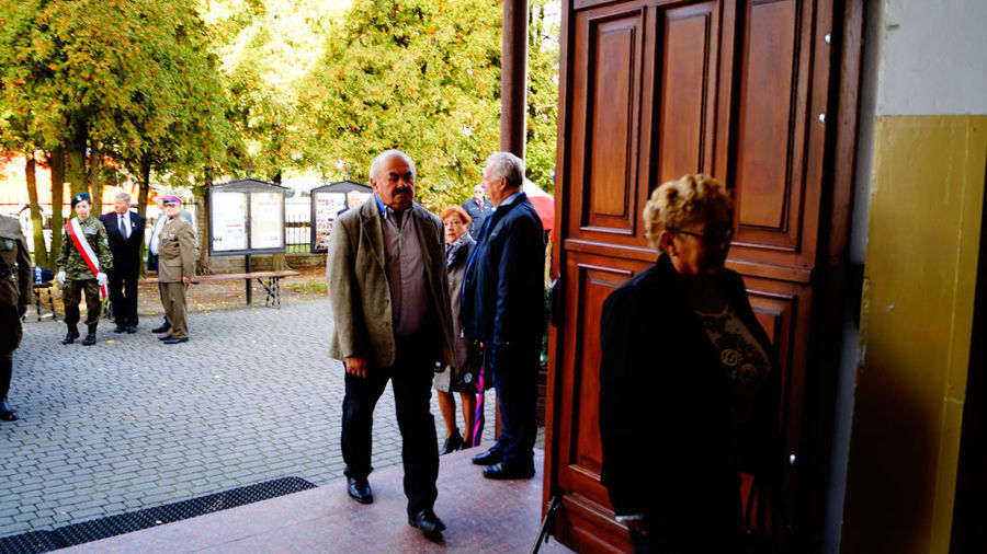                                Odsłonięcie Pomnika cz.1 
                         