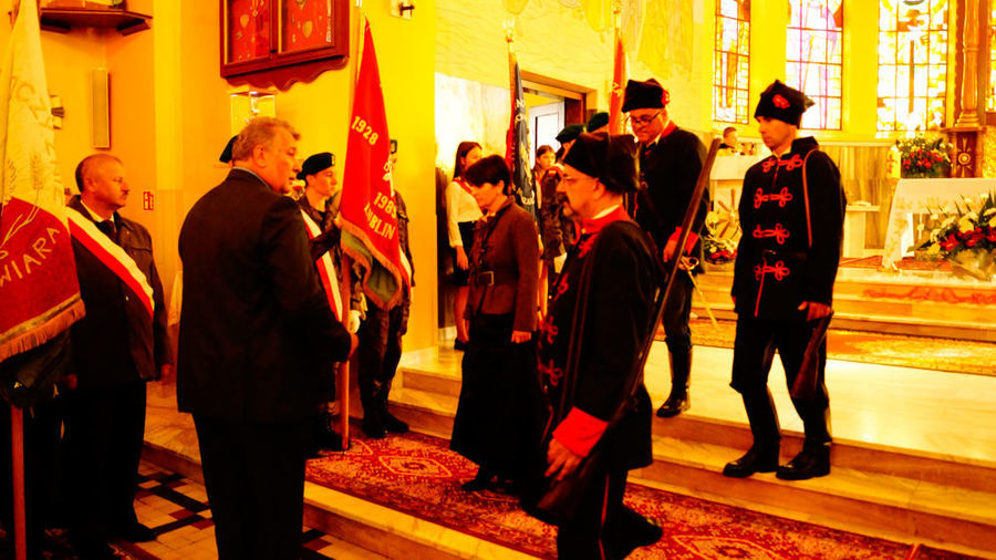                                Odsłonięcie Pomnika cz.1 
                         