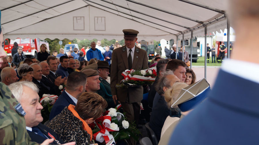                               Odsłonięcie Pomnika cz. 3
                         