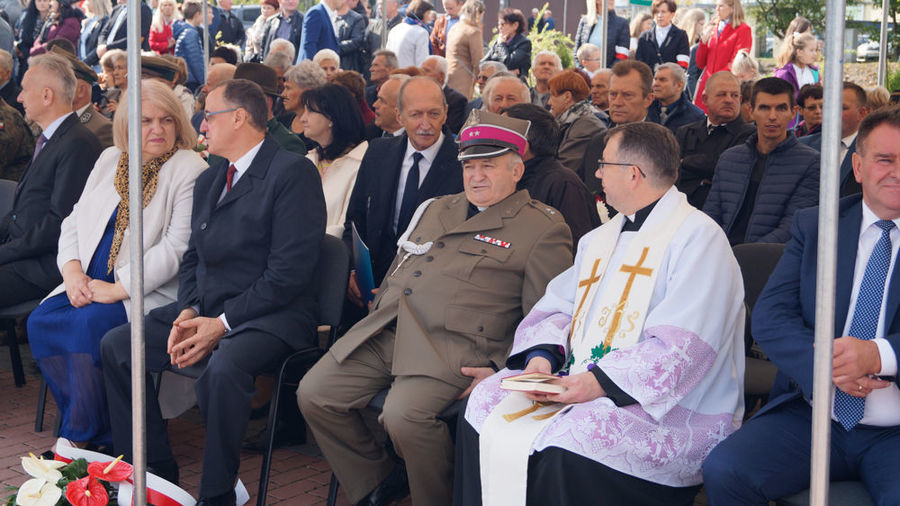                                Odsłonięcie Pomnika cz. 3
                         