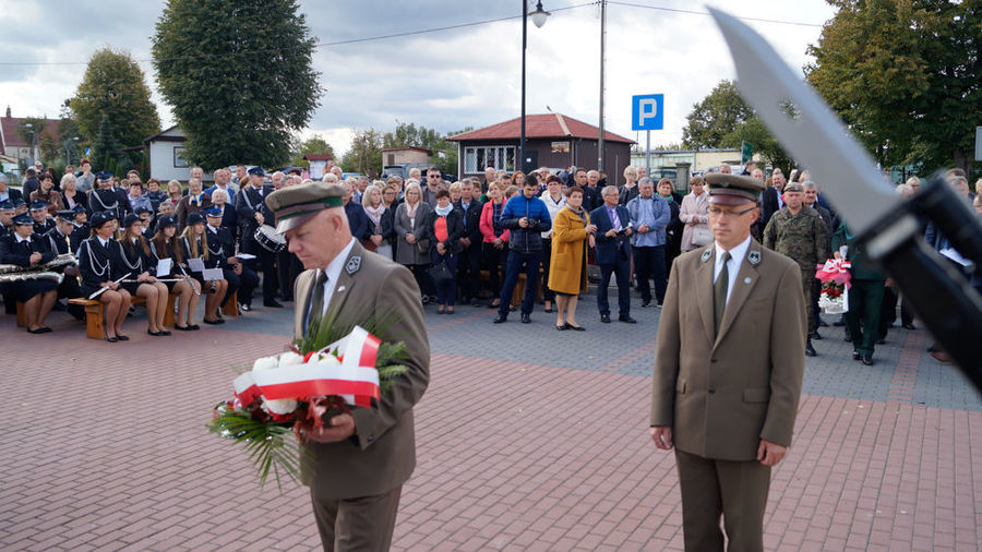                                Odsłonięcie Pomnika cz. 5
                         