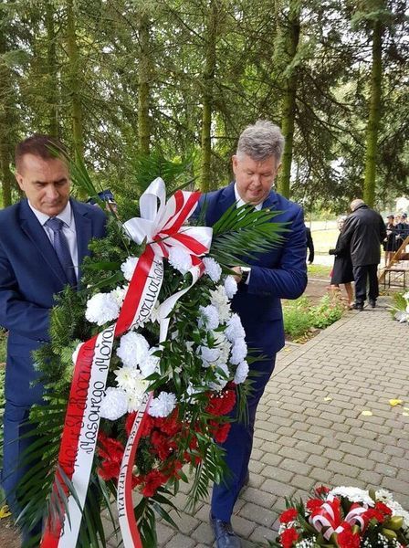 
                                                       W rocznicę mordu w Szczuczkach
                                                