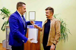 Nagrody dla uczestników konkutsu fotograficznego