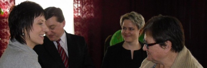 Cztery osoby na zdjęciu