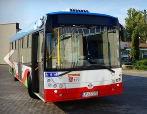 INFORMACJA DOTYCZĄCA BILETÓW NA PRZEJAZD KOMUNIKACJĄ MIEJSKĄ W DĘBLINIE.