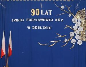 Uroczystość Jubileuszu 90-lecia Szkoły Podstawowej nr 2 im. Władysława Broniewskiego w Dęblinie  już za nami