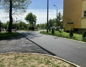 Wykonanie nakładki asfaltowej na drodze wewnętrznej przy ul. Podchorążych