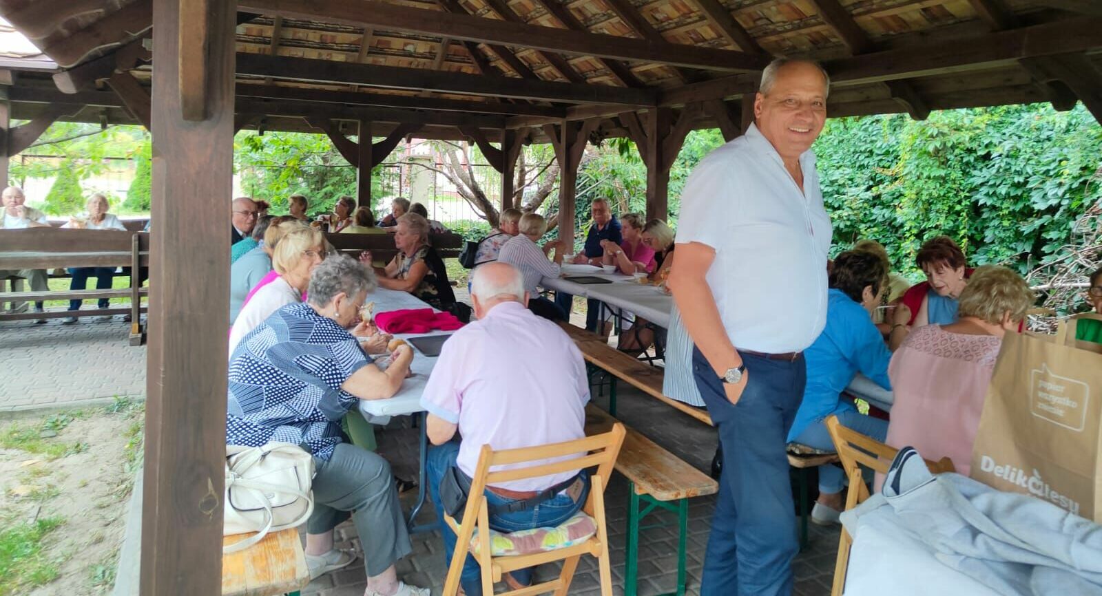 OŚRODEK POMOCY SPOŁECZNEJ - PIKNIK  INTEGRACYJNY DLA SENIORÓW