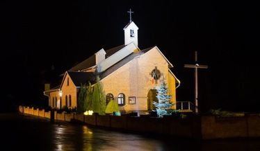 Kościół wieczorową porą