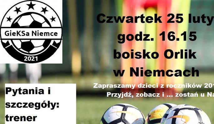 Na zdjęciu plakat zapraszający na otwarty trening