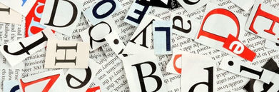 Litery powycinane z gazety