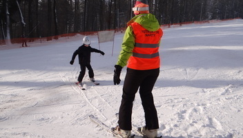 Nauka jazdy na nartach z instruktorem