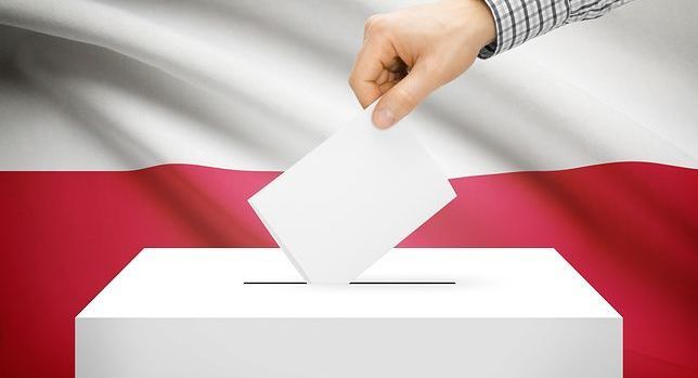 Głosowanie urna