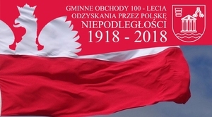 100 flag na 100-lecie Odzyskania Niepodległości przez Polskę
