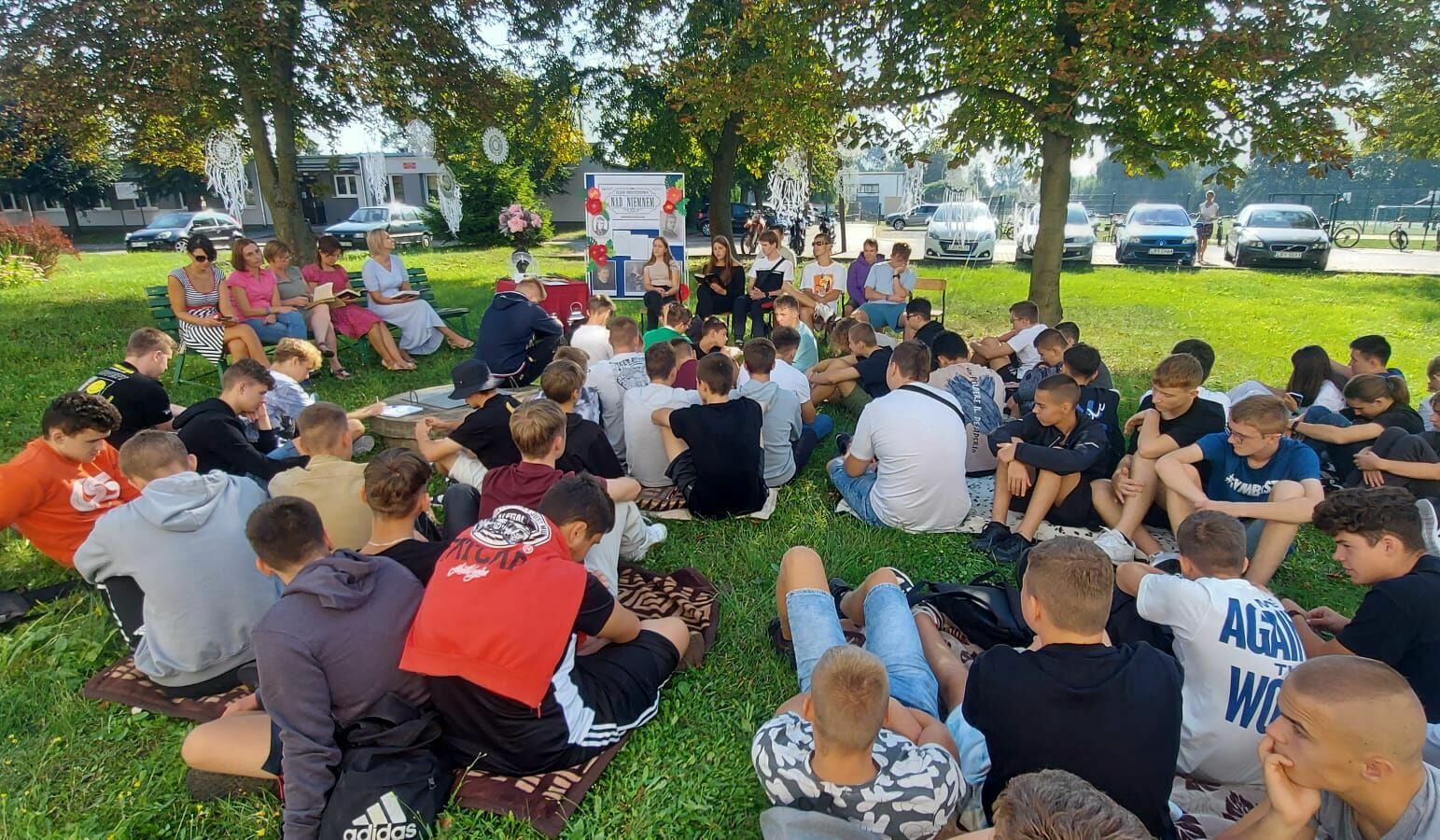 Dzieci na łace