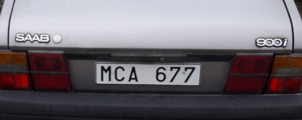 Saab 900 i, tył. tablica rejestracyjna