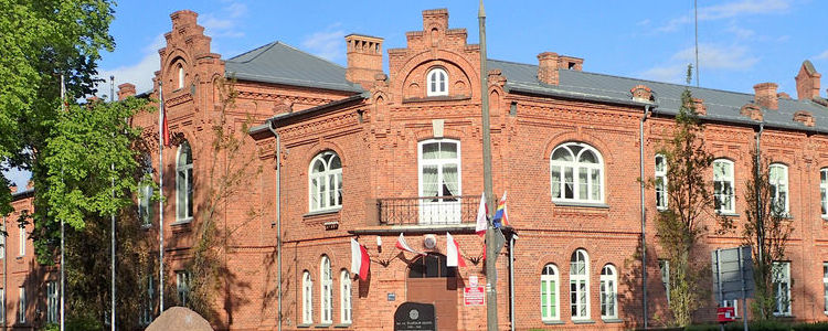 Budynek Starostwa Powiatowego w Puławach.