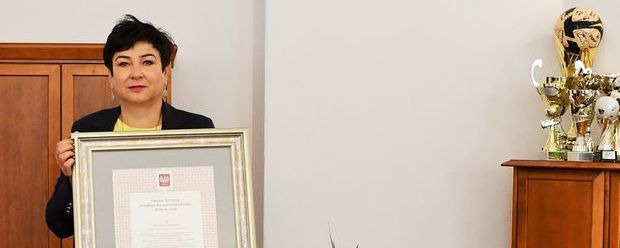 Starosta puławski z dyplomem od Prezydenta RP