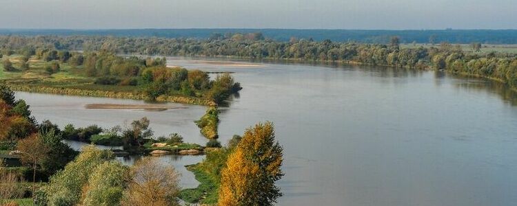 Wisła w okolicy Kazimierza Dolnego / fot.: osmol.pl